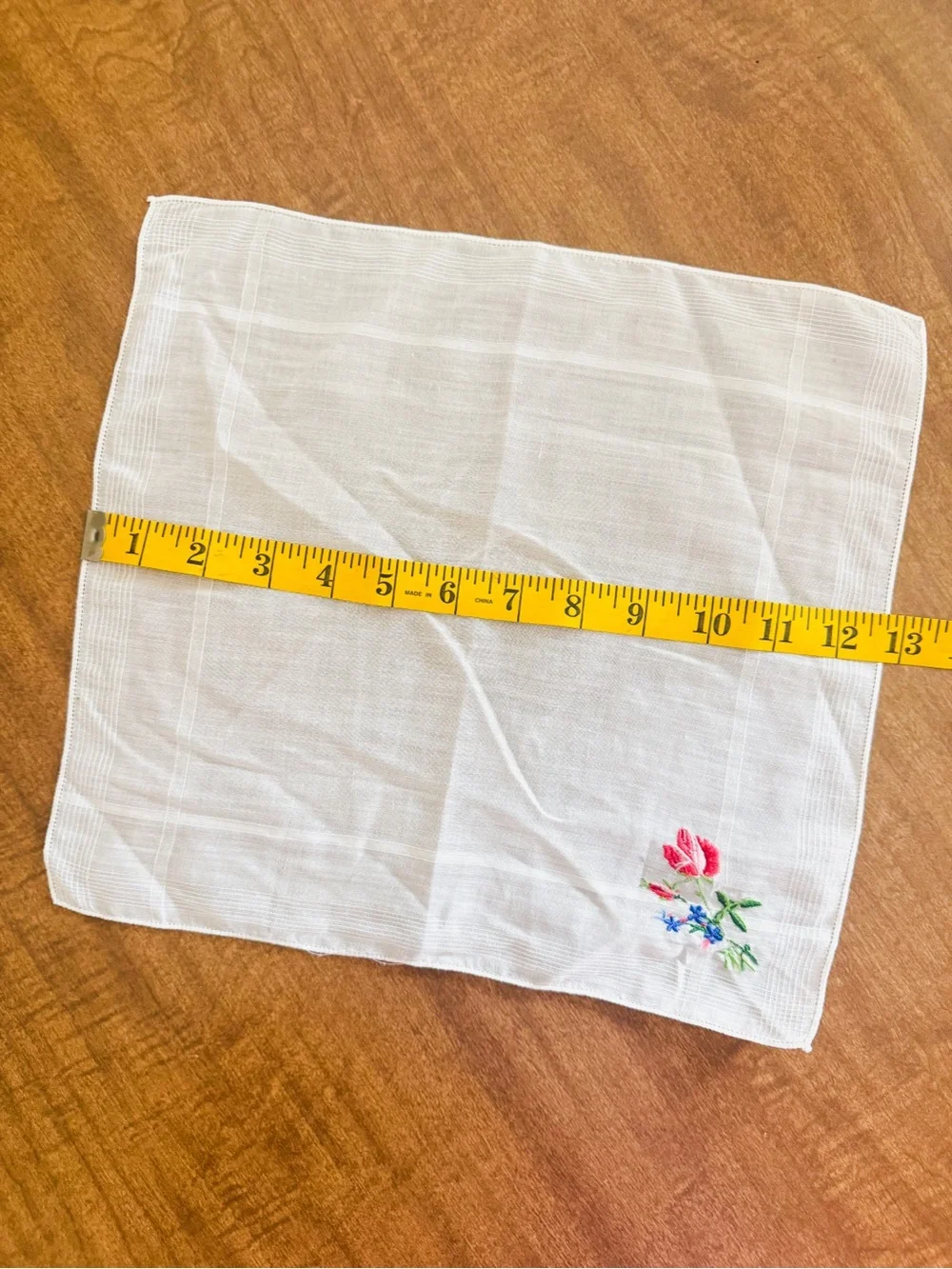Embroidered Vintage White Floral Handkerchiefs - Set of 5